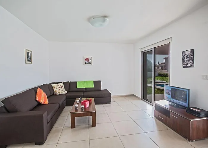 Villa Petreris Enas - Stunning 3 Bedroom With Pool