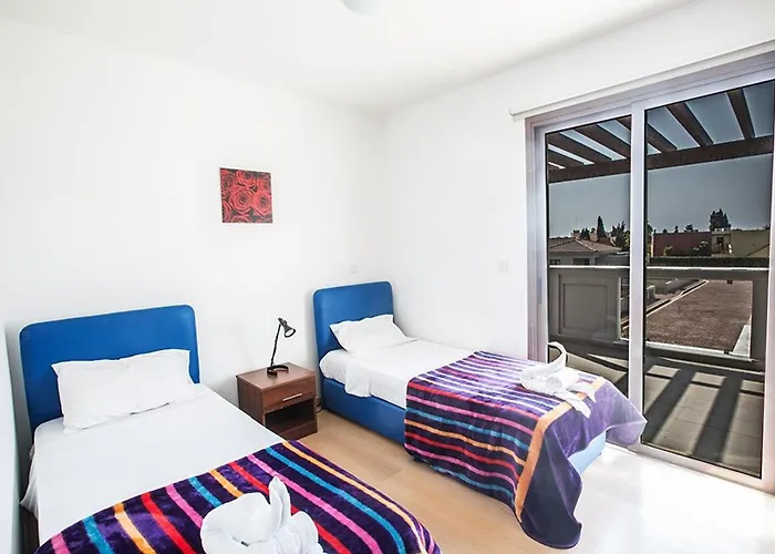 Villa Petreris Enas - Stunning 3 Bedroom With Pool *