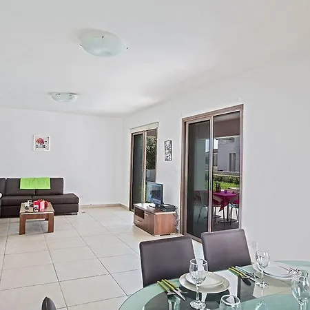 Petreris Enas - Stunning 3 Bedroom With Pool - Short Walk To Nissi Avenue Вилла Айя-Напа