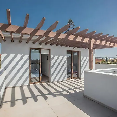 Petreris Enas - Stunning 3 Bedroom With Pool - Short Walk To Nissi Avenue