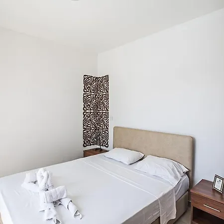 Petreris Enas - Stunning 3 Bedroom With Pool ヴィラ *