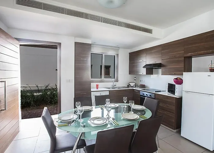 Petreris Enas - Stunning 3 Bedroom With Pool *